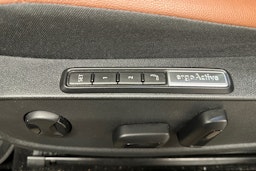 sininen Volkswagen ID.4 2024 kuva 17.