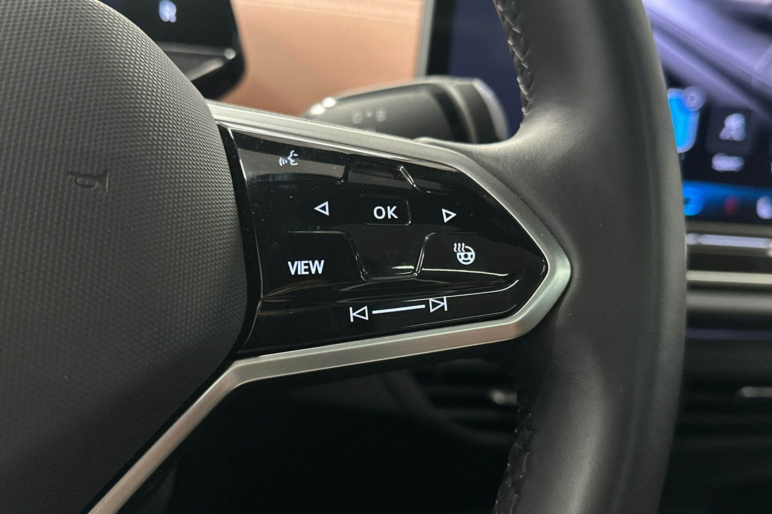 sininen Volkswagen ID.4 2024 kuva 19.