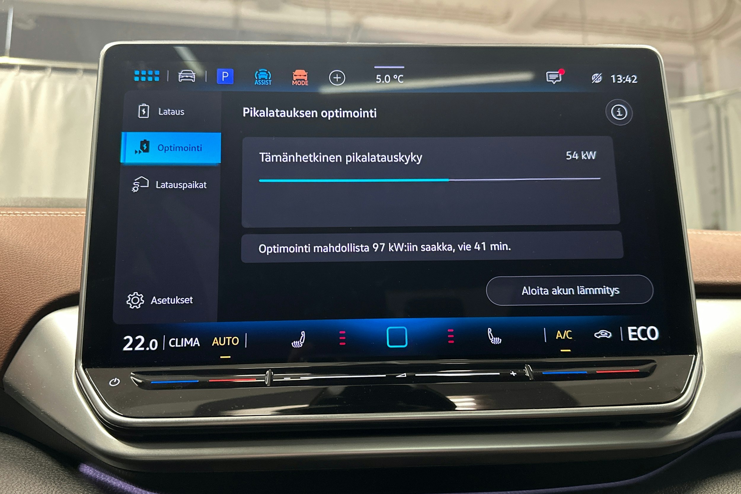 sininen Volkswagen ID.4 2024 kuva 25.