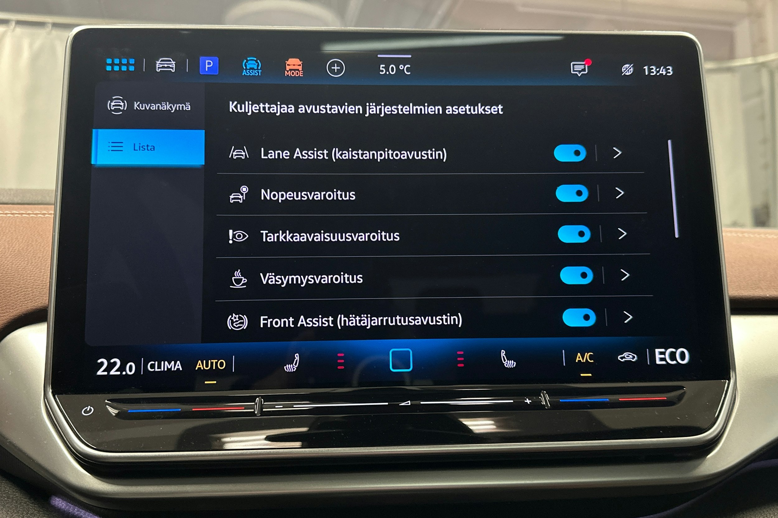 sininen Volkswagen ID.4 2024 kuva 27.