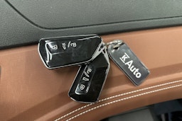 sininen Volkswagen ID.4 2024 kuva 33.