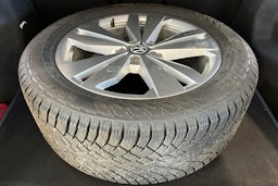 sininen Volkswagen ID.4 2024 kuva 43.