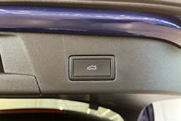 sininen Volkswagen ID.4 2024 kuva 45.