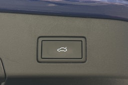 sininen Volkswagen ID.4 2024 kuva 13.