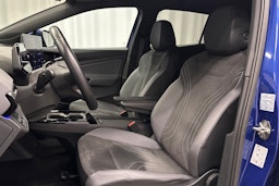 sininen Volkswagen ID.4 2024 kuva 14.