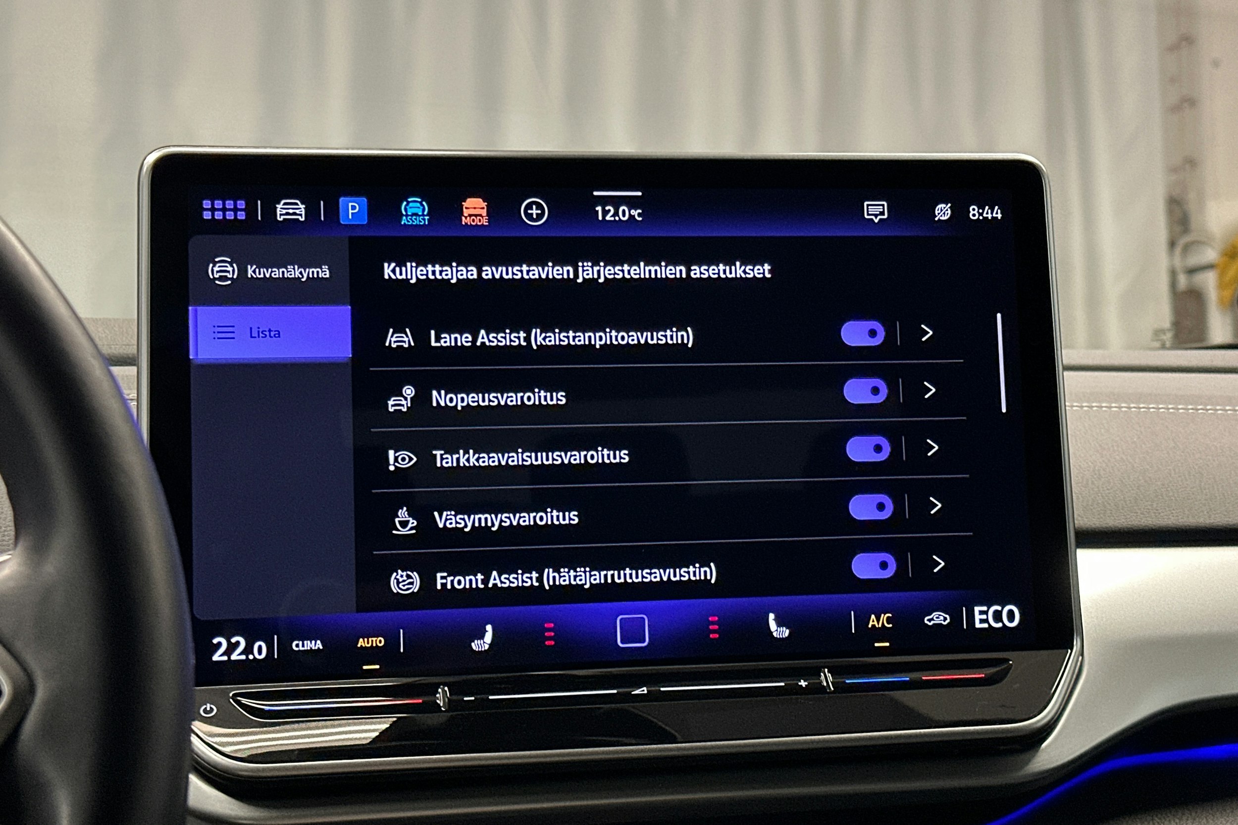 sininen Volkswagen ID.4 2024 kuva 24.