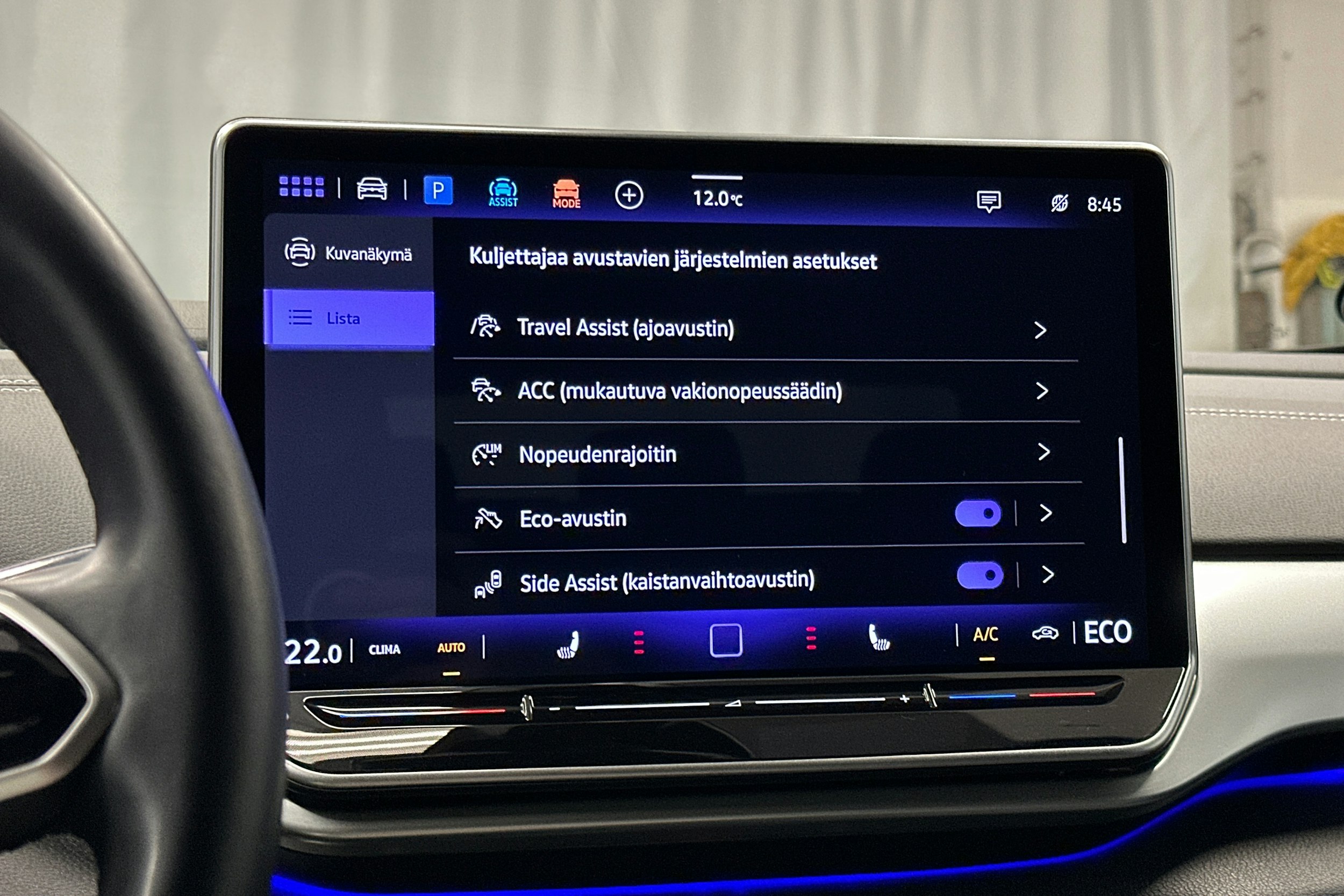 sininen Volkswagen ID.4 2024 kuva 25.