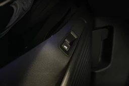 Valkoinen Volkswagen ID.4 2024 kuva 26.