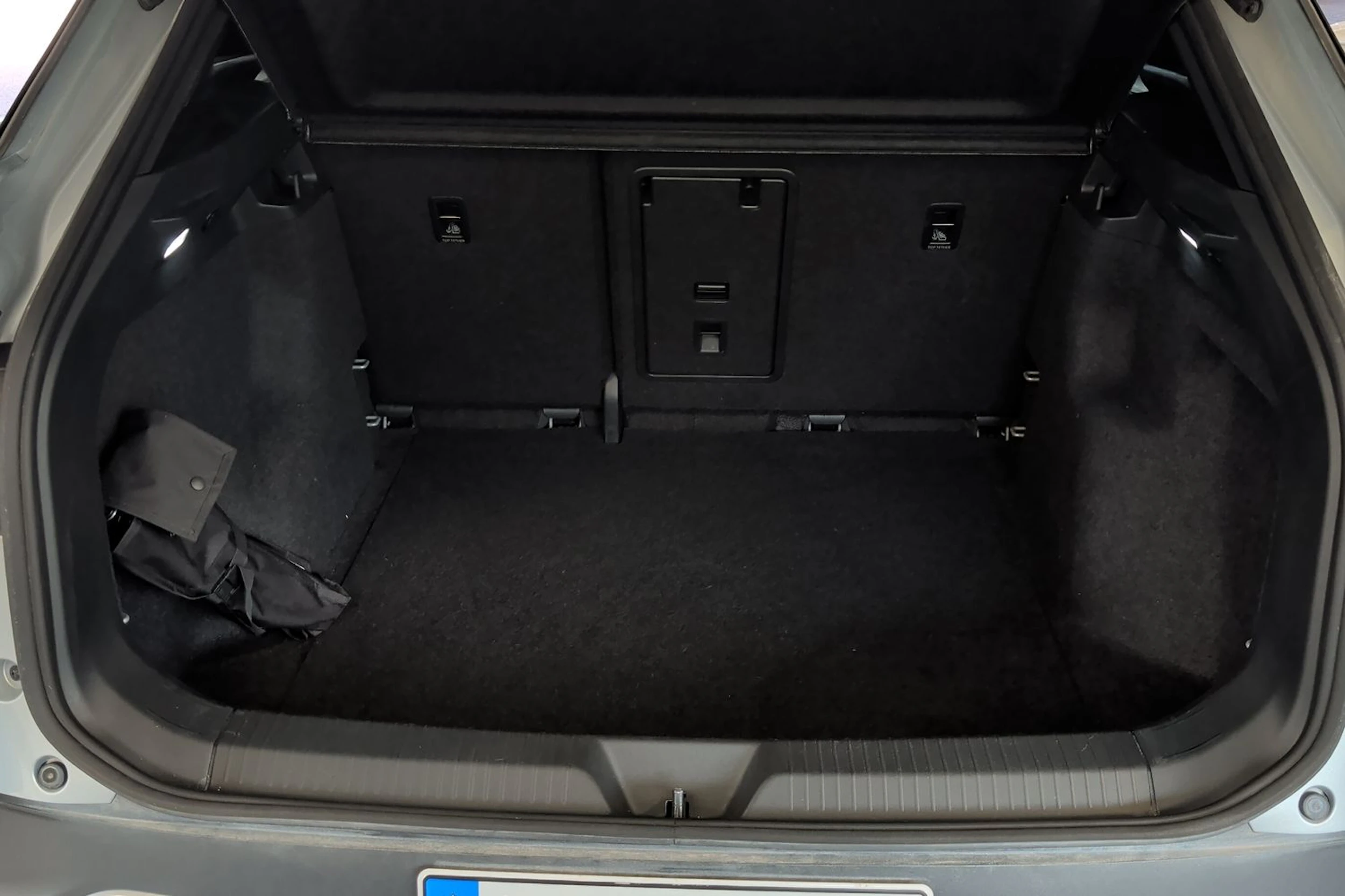 harmaa Volkswagen ID.4 2024 kuva 11.