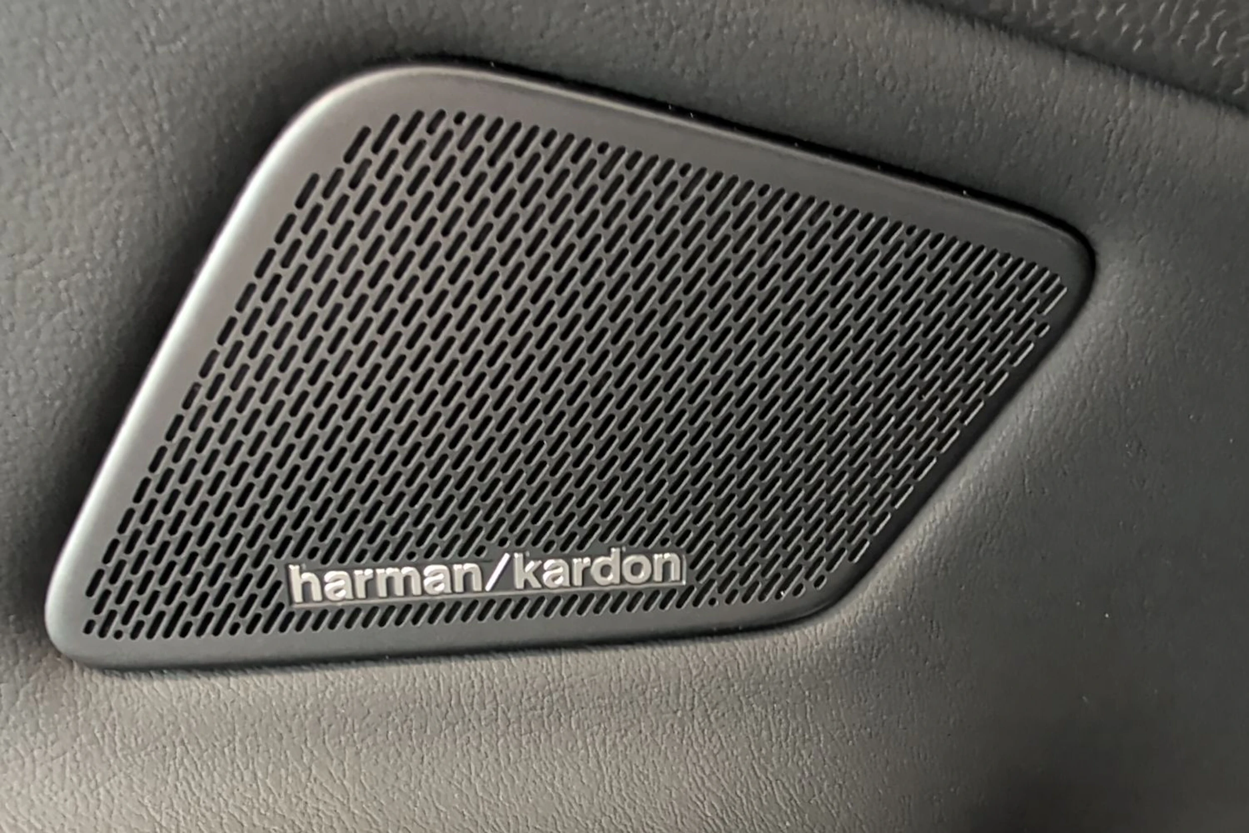 harmaa Volkswagen ID.4 2024 kuva 15.