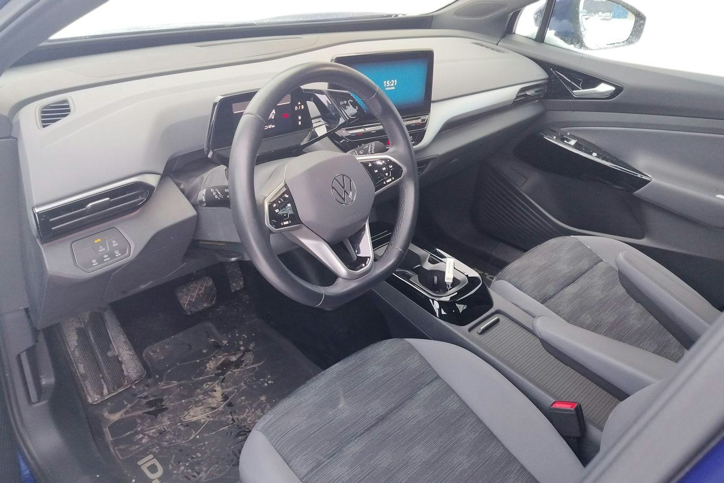 sininen Volkswagen ID.4 2024 kuva 3.