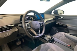 sininen Volkswagen ID.4 2024 kuva 7.