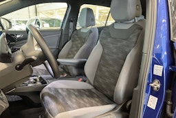 sininen Volkswagen ID.4 2024 kuva 14.