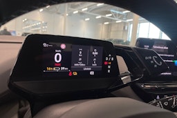 sininen Volkswagen ID.4 2024 kuva 18.