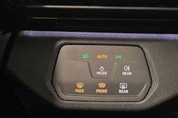 sininen Volkswagen ID.4 2024 kuva 19.