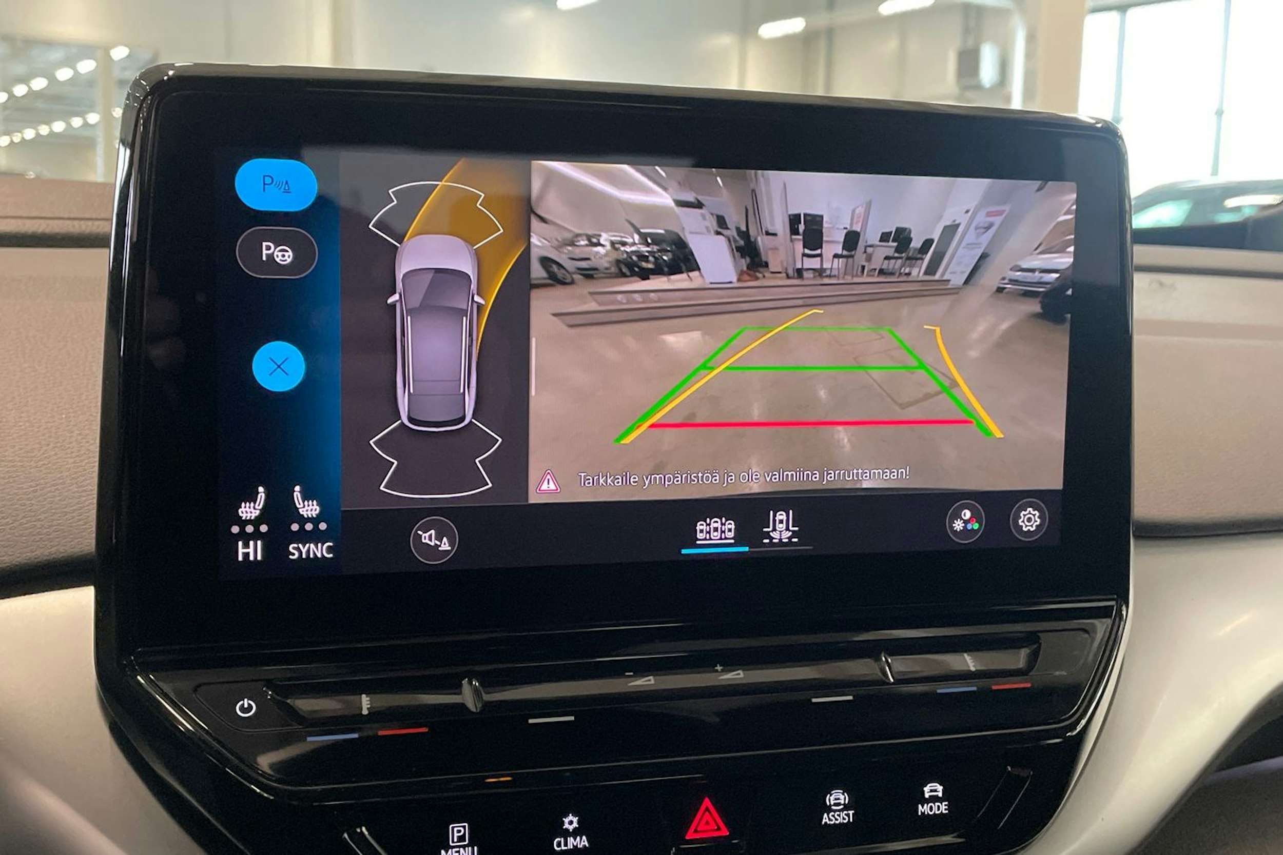 sininen Volkswagen ID.4 2024 kuva 20.