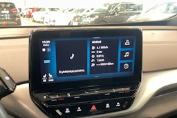 sininen Volkswagen ID.4 2024 kuva 22.