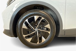 valkoinen Volkswagen ID.4 2024 kuva 11.