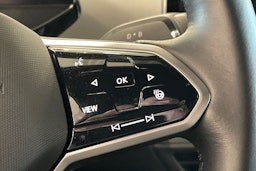 valkoinen Volkswagen ID.4 2024 kuva 18.