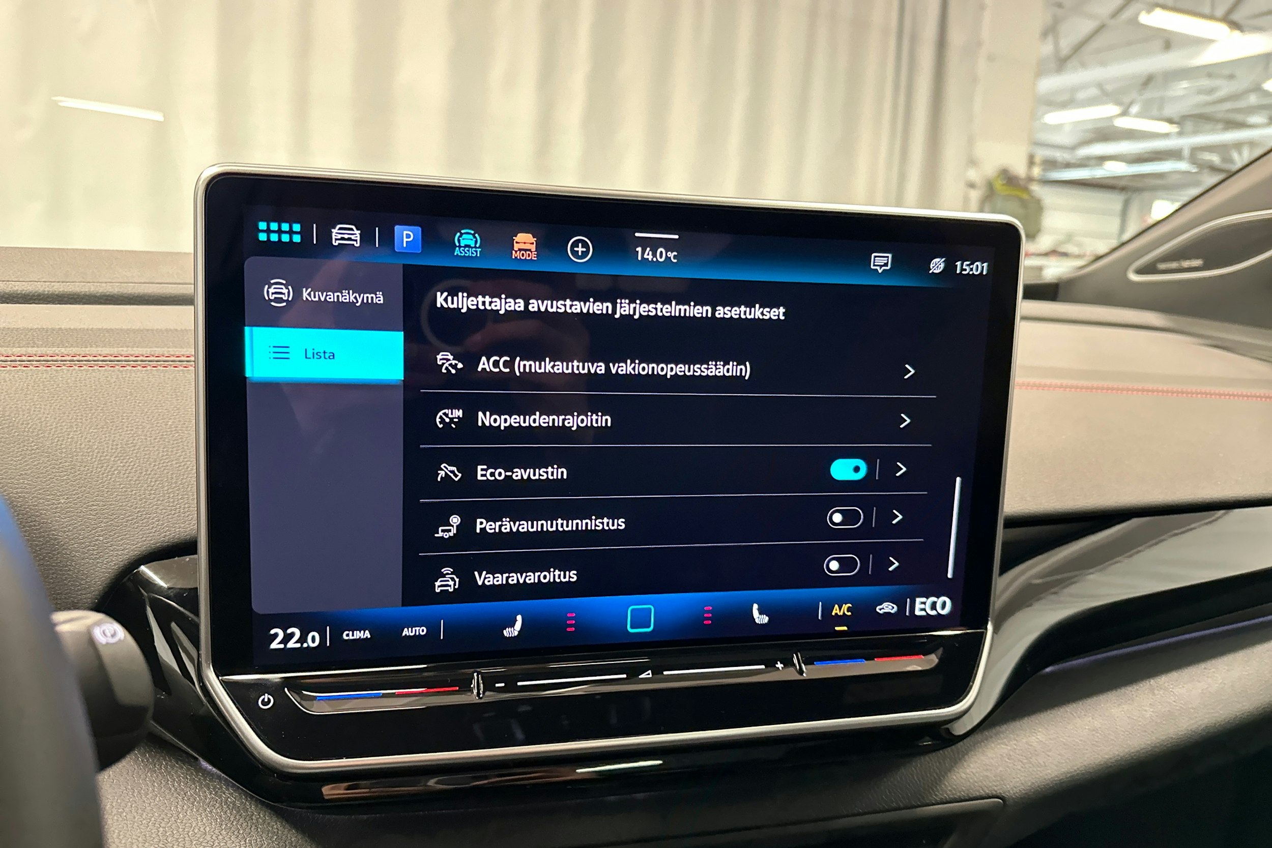 punainen Volkswagen ID.4 2024 kuva 21.