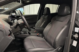 musta Volkswagen ID.4 2024 kuva 15.