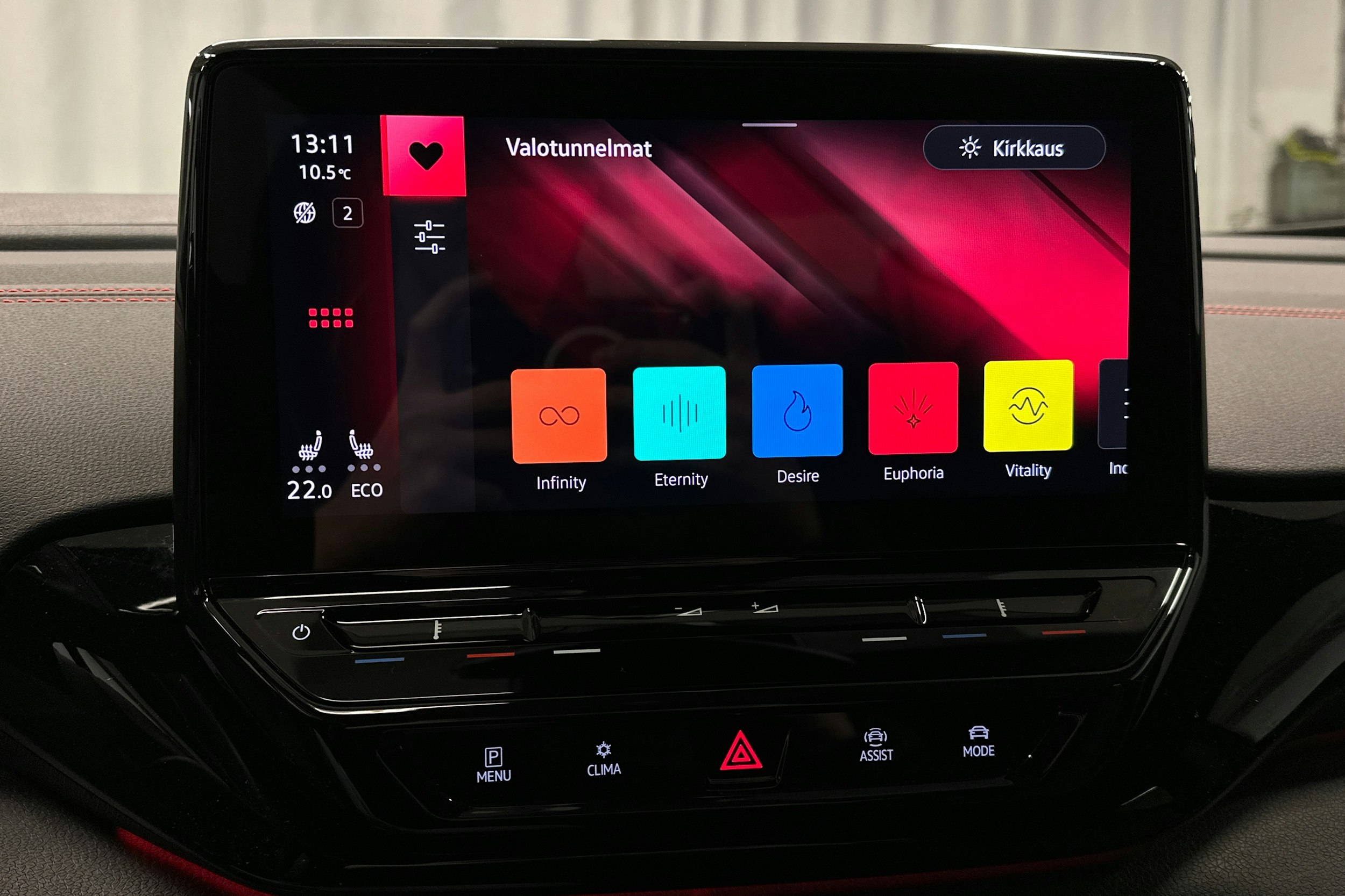 musta Volkswagen ID.4 2024 kuva 22.