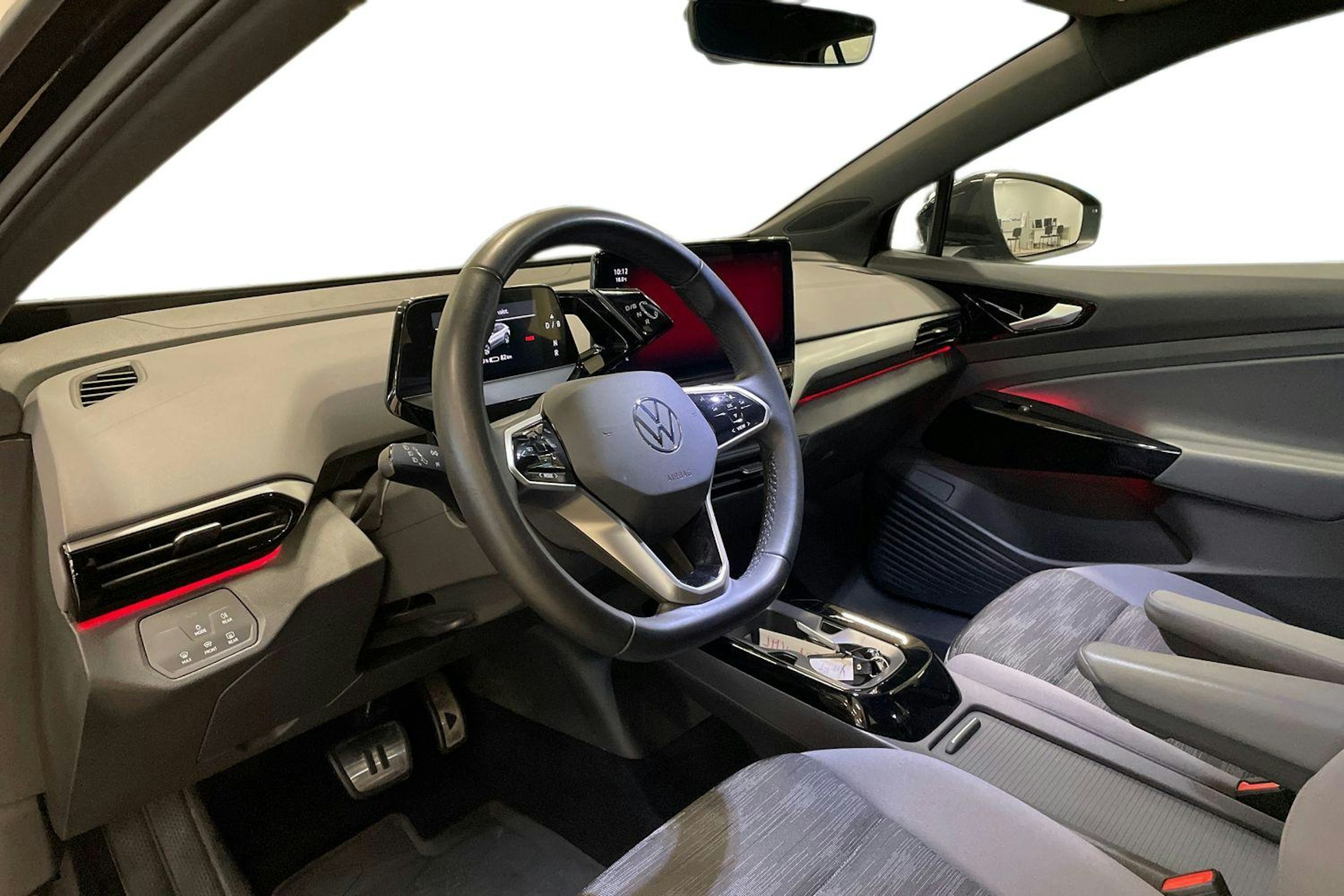 musta Volkswagen ID.4 2024 kuva 7.