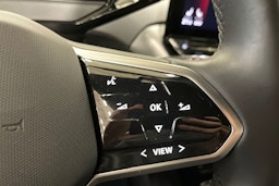 musta Volkswagen ID.4 2024 kuva 16.