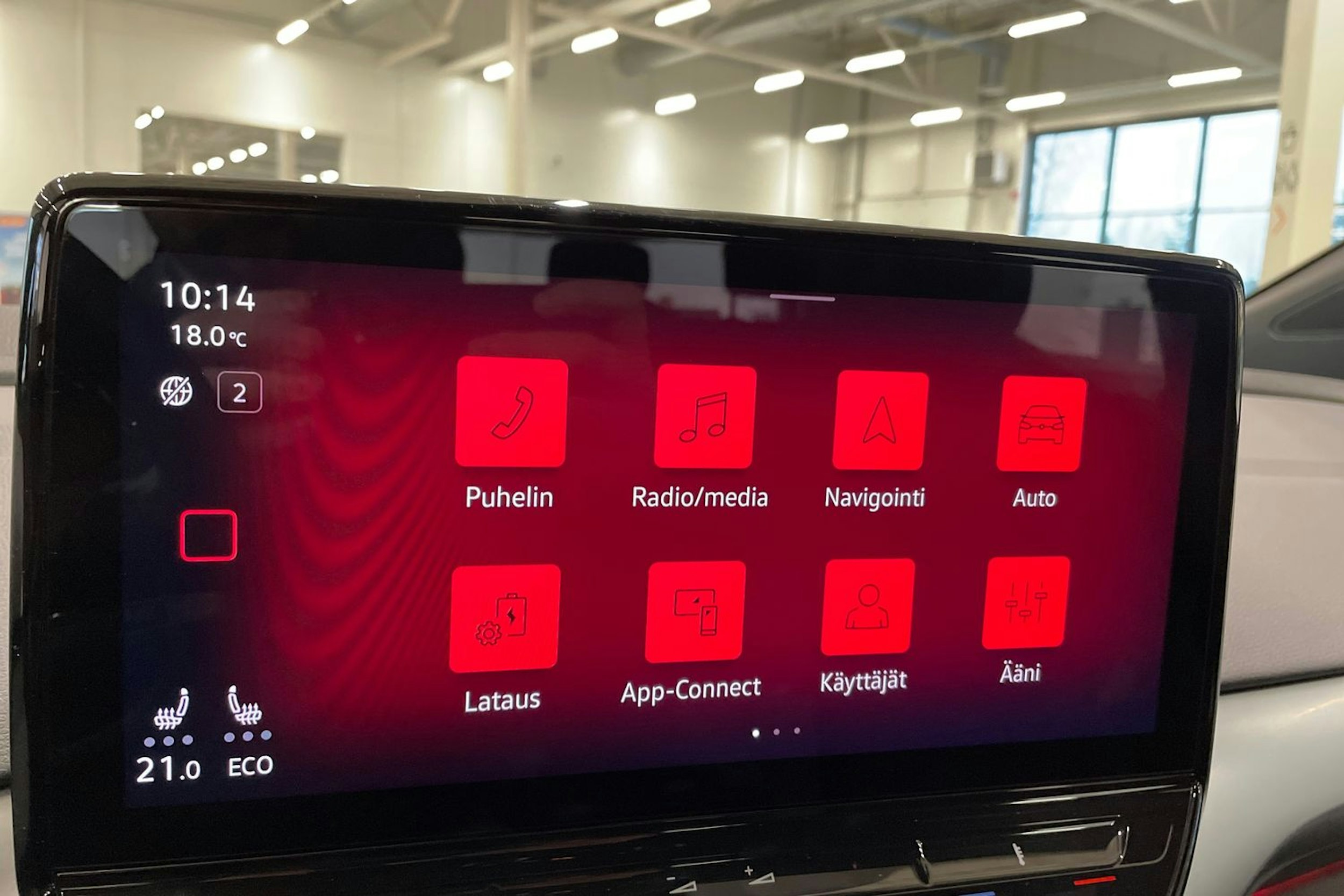 musta Volkswagen ID.4 2024 kuva 23.