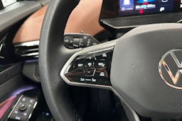 musta Volkswagen ID.4 2024 kuva 15.