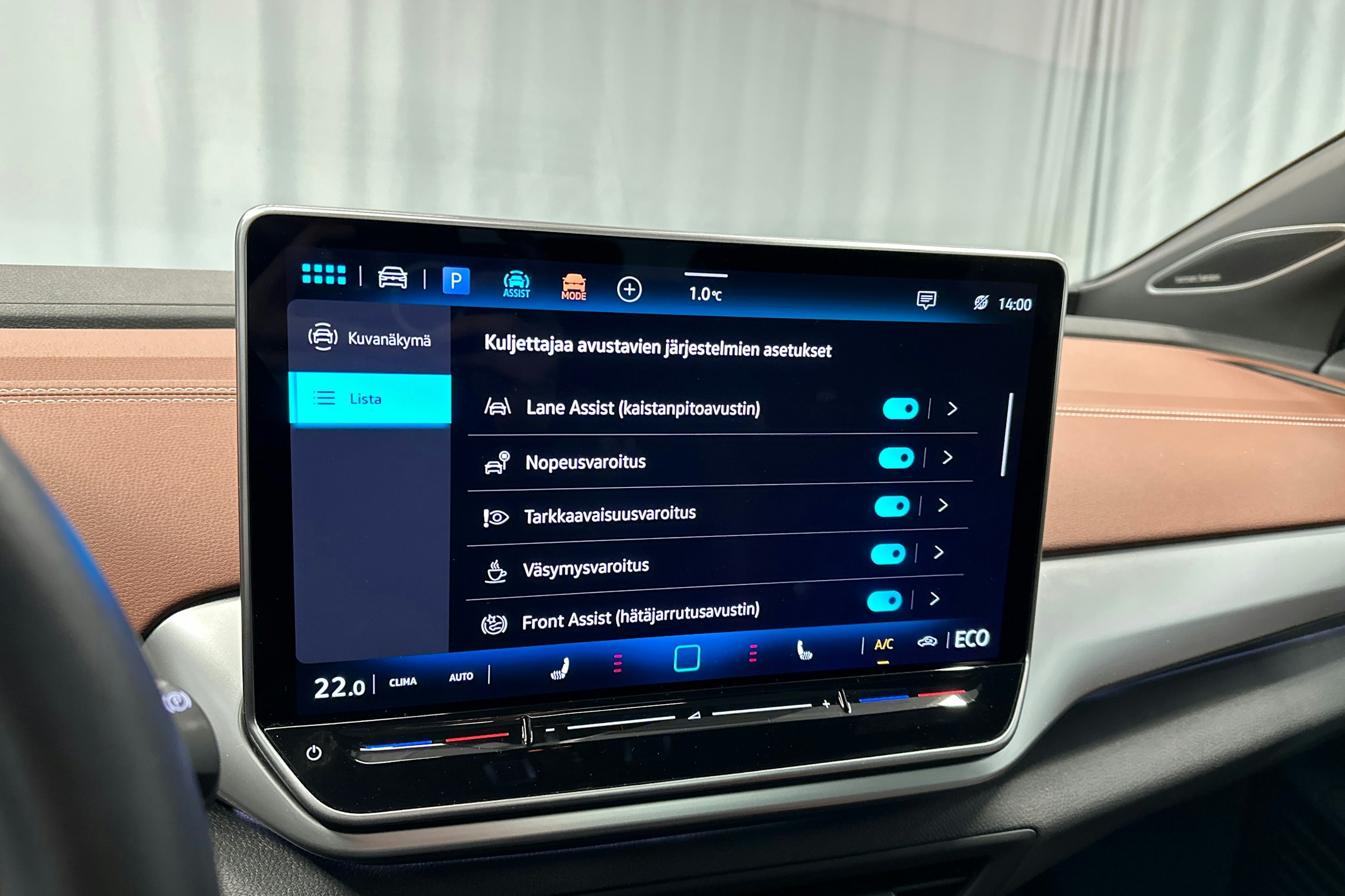 musta Volkswagen ID.4 2024 kuva 21.