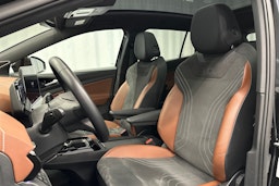 musta Volkswagen ID.4 2024 kuva 27.