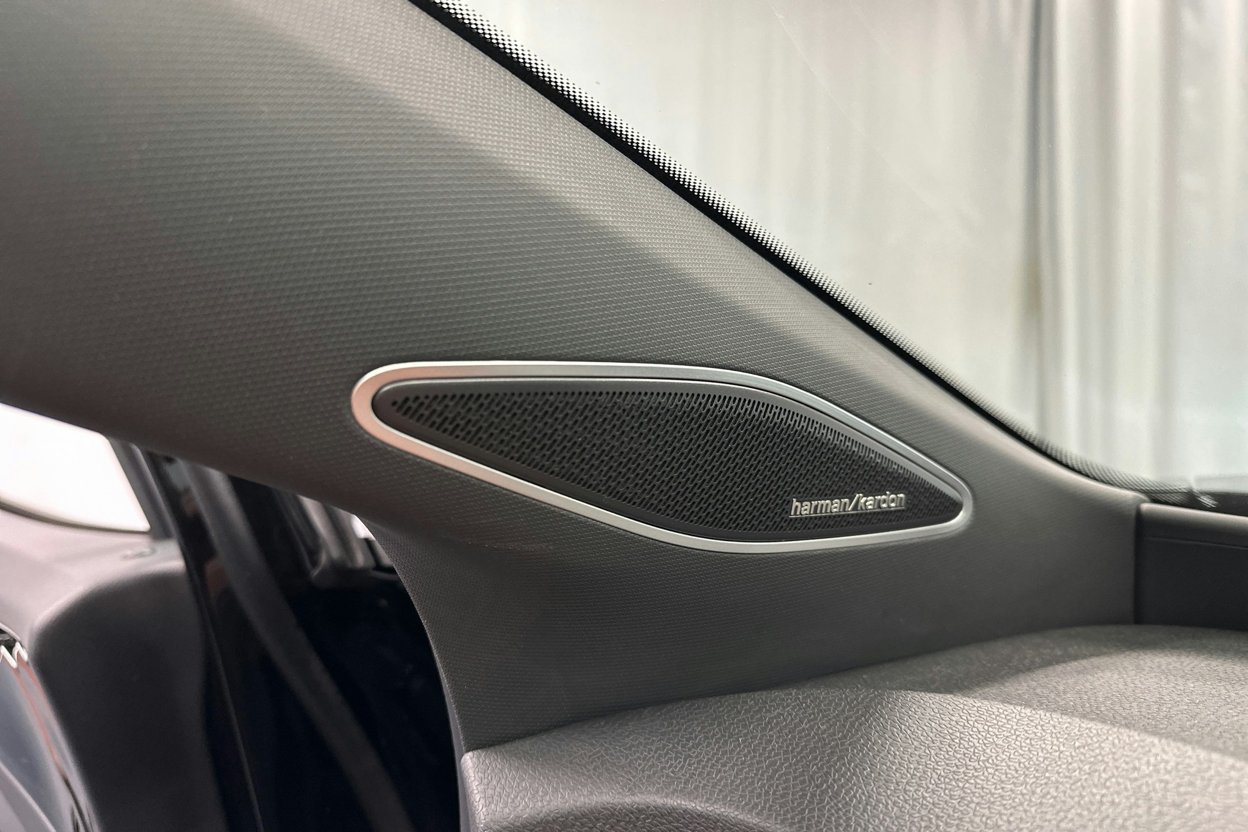 musta Volkswagen ID.4 2024 kuva 29.