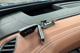 musta Volkswagen ID.4 2024 kuva 33.