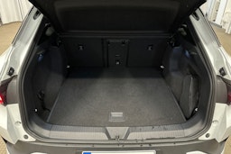 valkoinen Volkswagen ID.4 2024 kuva 14.