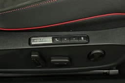 valkoinen Volkswagen ID.4 2024 kuva 20.