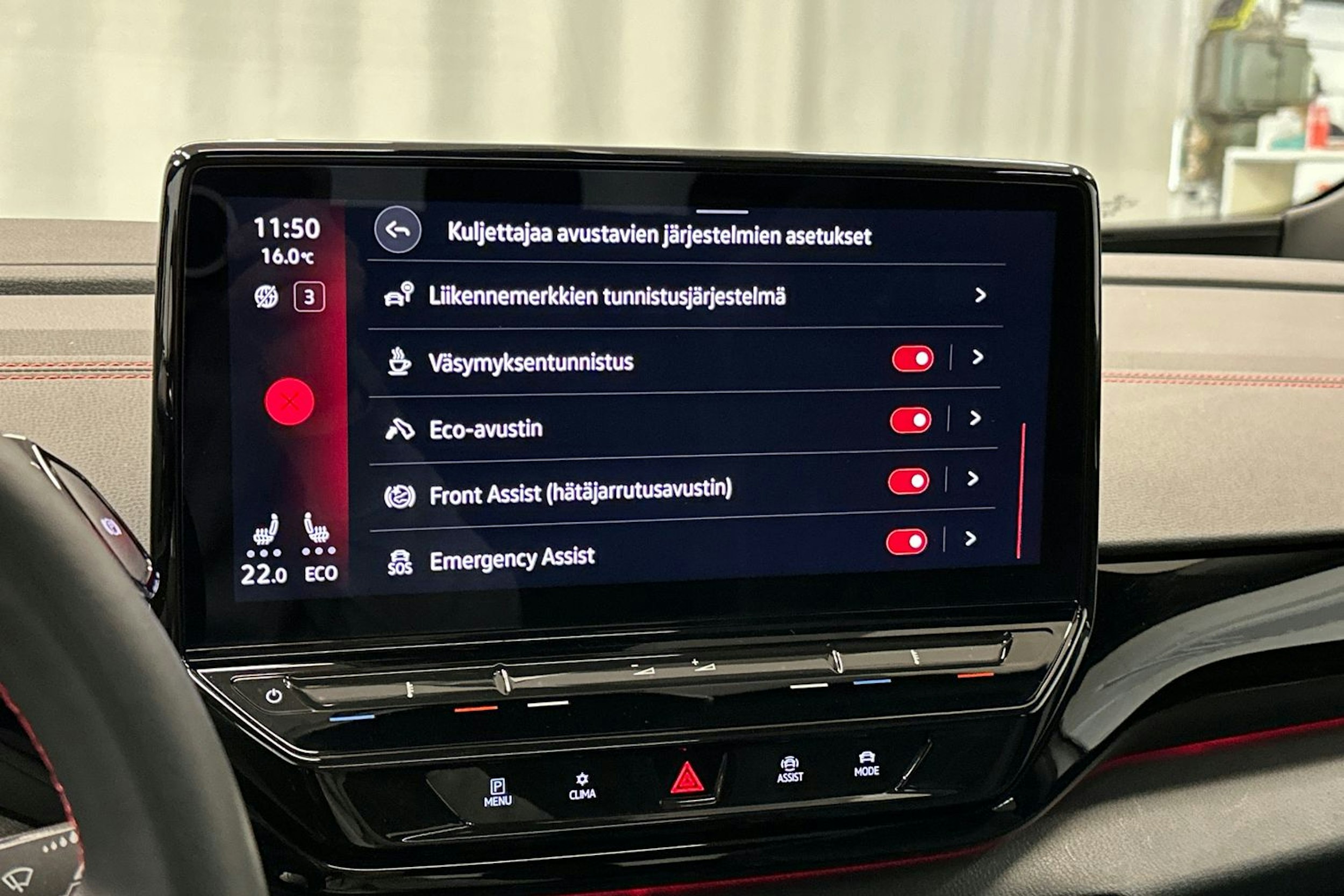 valkoinen Volkswagen ID.4 2024 kuva 31.