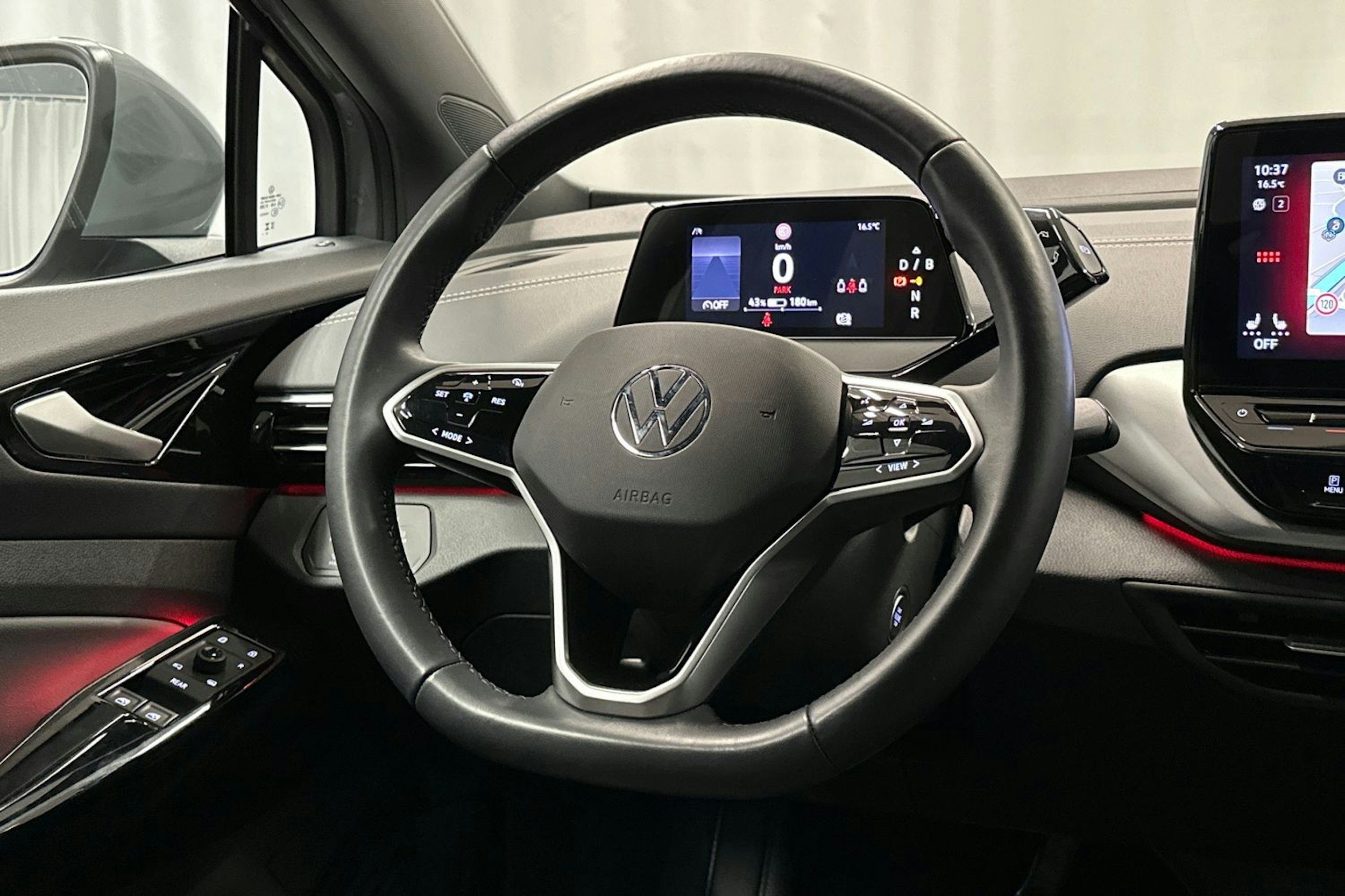 harmaa Volkswagen ID.4 2024 kuva 11.