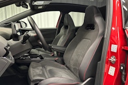 punainen Volkswagen ID.4 2024 kuva 16.