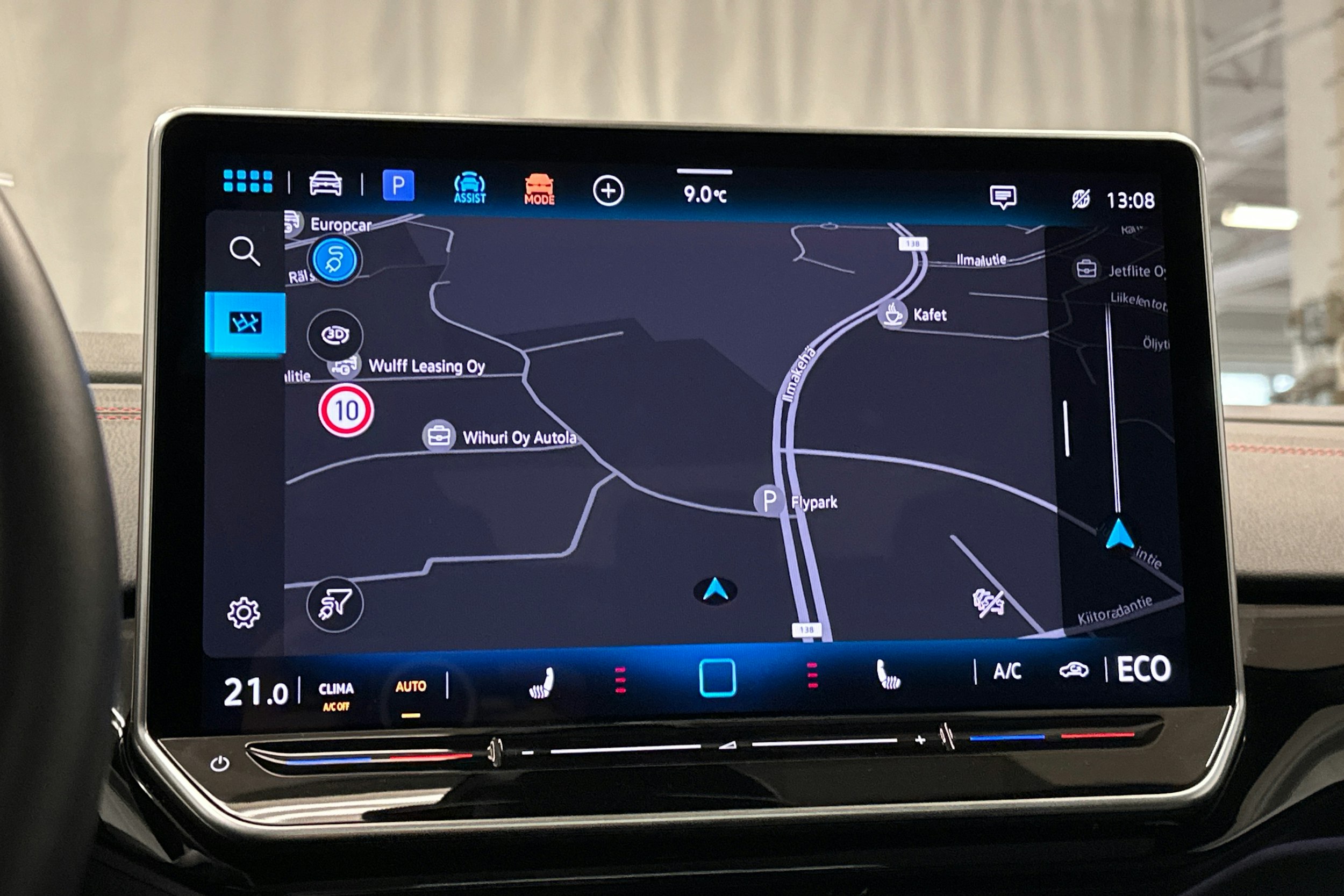 punainen Volkswagen ID.4 2024 kuva 28.