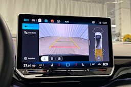 punainen Volkswagen ID.4 2024 kuva 35.