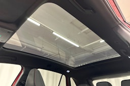 punainen Volkswagen ID.4 2024 kuva 36.