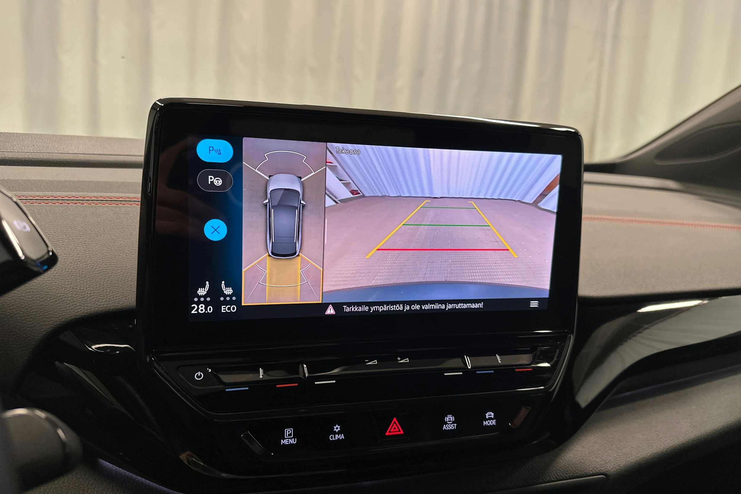 musta Volkswagen ID.4 2024 kuva 18.