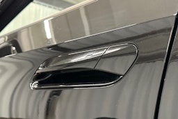 musta Volkswagen ID.4 2024 kuva 30.