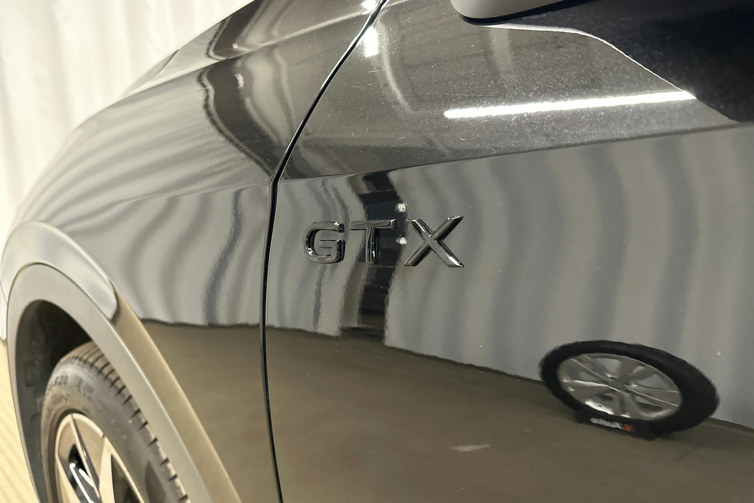 musta Volkswagen ID.4 2024 kuva 31.