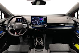 punainen Volkswagen ID.4 2024 kuva 9.