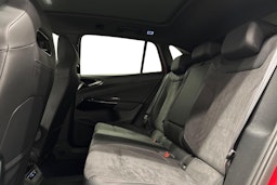 punainen Volkswagen ID.4 2024 kuva 10.