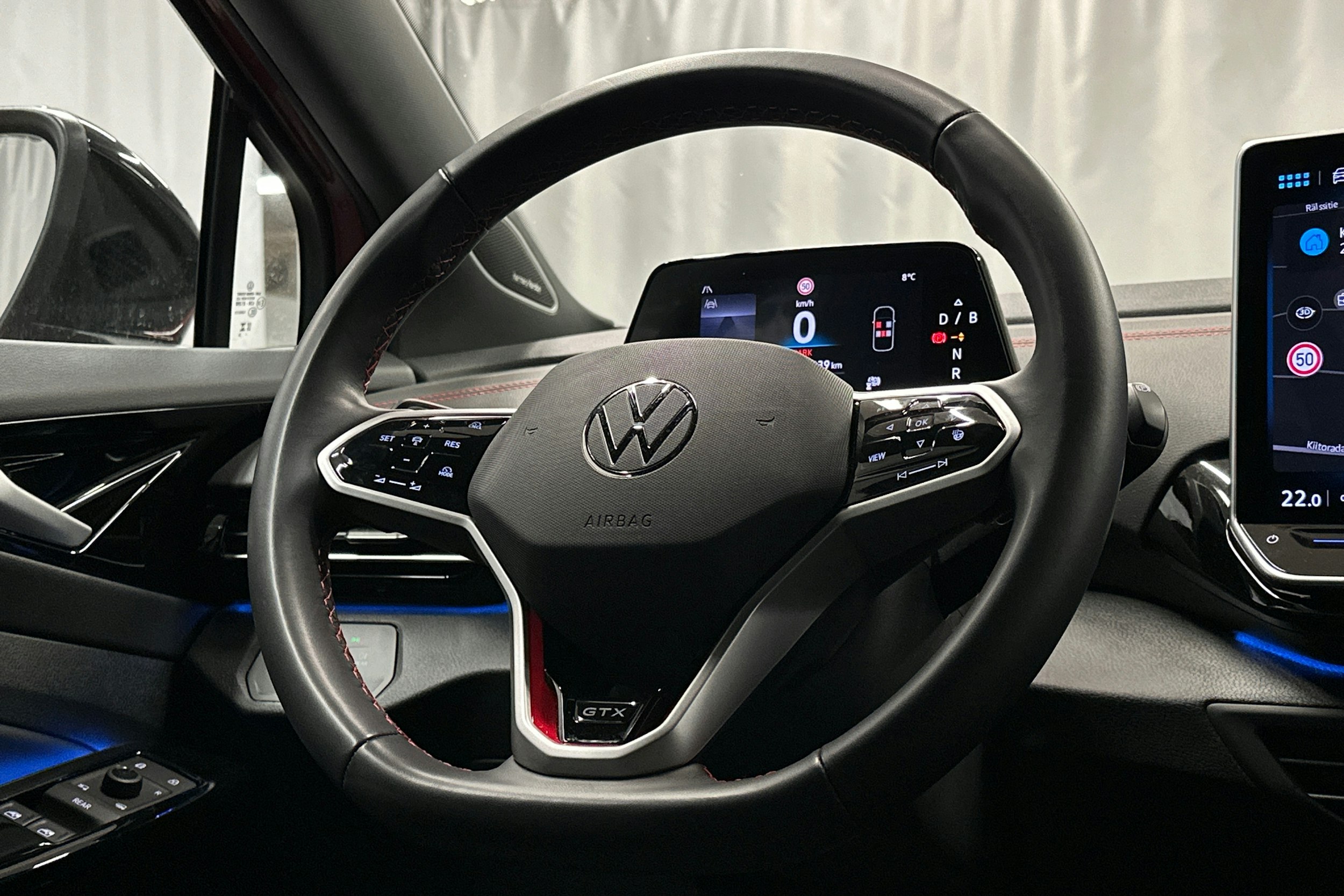 punainen Volkswagen ID.4 2024 kuva 20.