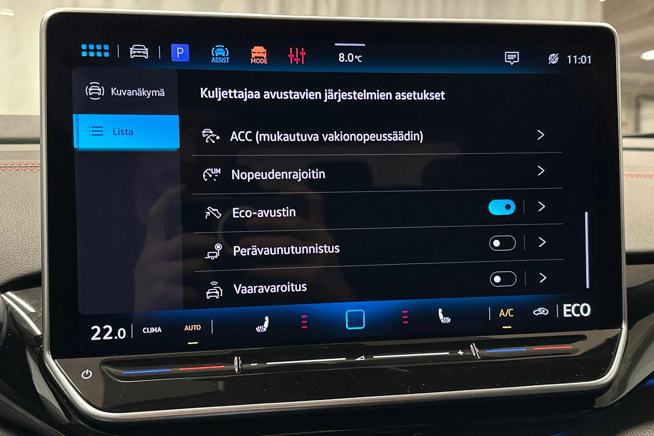 punainen Volkswagen ID.4 2024 kuva 31.