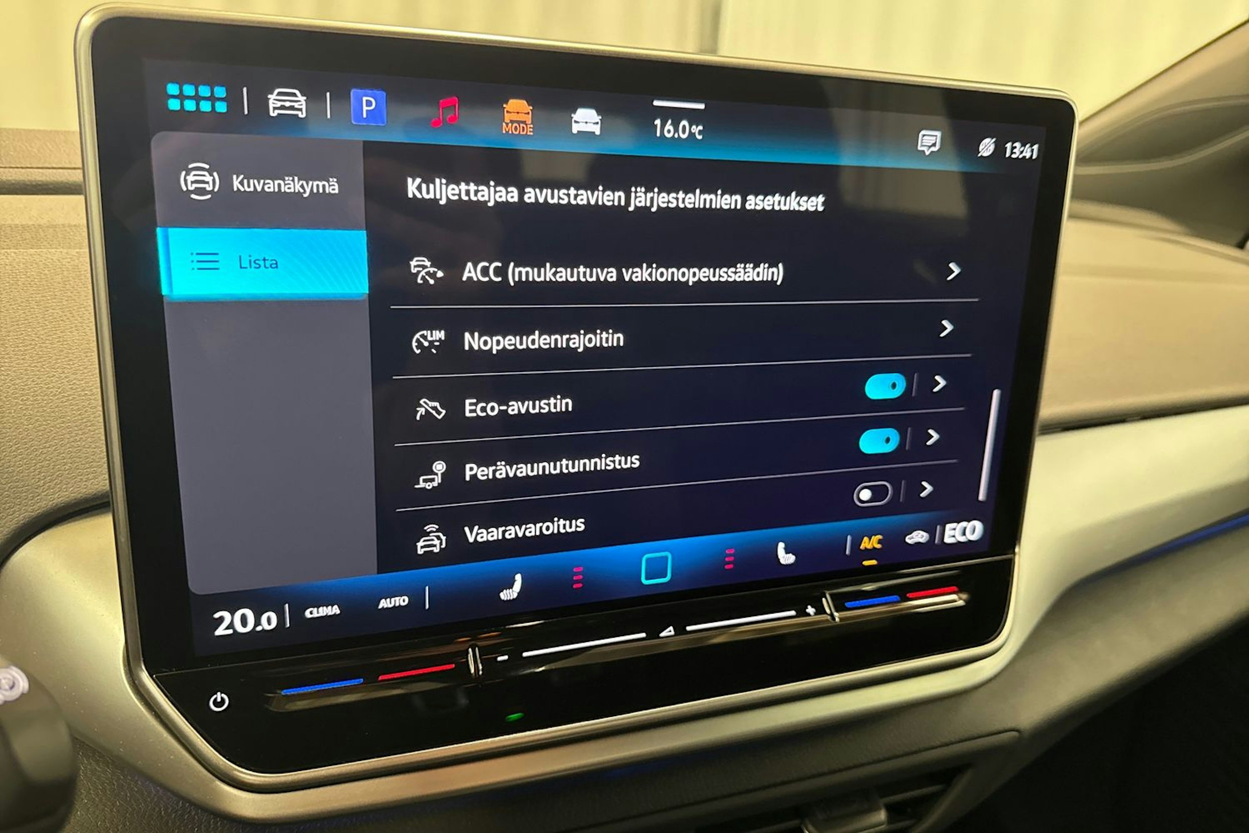 harmaa Volkswagen ID.4 2024 kuva 31.